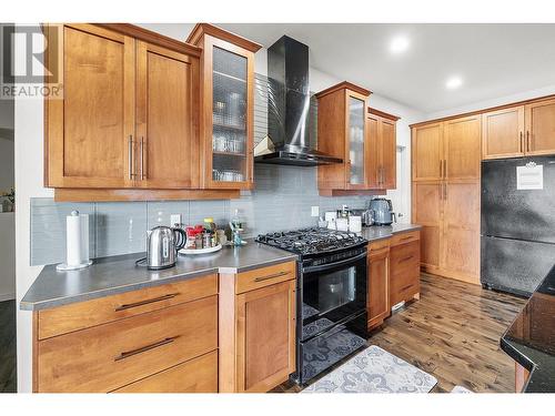 1720 Morrison Road, Kelowna, BC - Indoor Photo Showing Kitchen