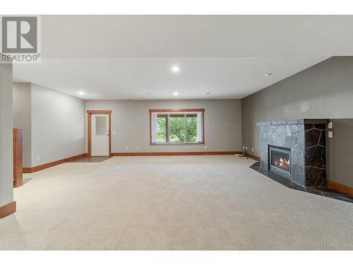 1720 Morrison Road, Kelowna, BC - Indoor With Fireplace