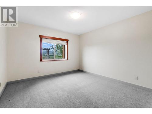 1720 Morrison Road, Kelowna, BC - Indoor Photo Showing Other Room