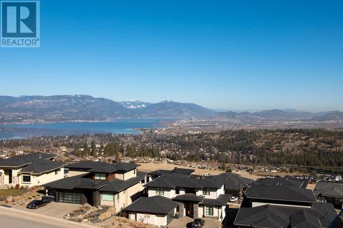 1018 Emslie Street, Kelowna, BC - Outdoor With View