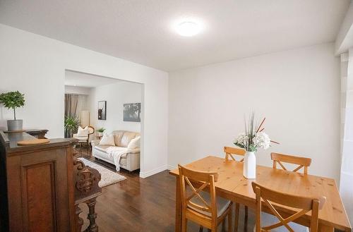 754 Roxborough Avenue, Hamilton, ON - Indoor Photo Showing Dining Room