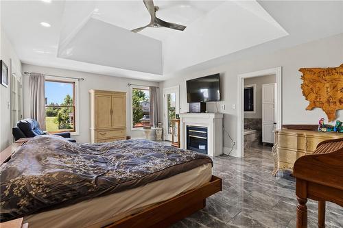 2361 Townline Road, Fort Erie, ON - Indoor Photo Showing Bedroom