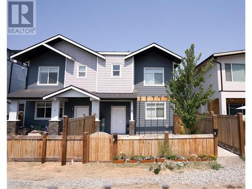 1046 Martin Avenue Unit# 4, Kelowna, BC - Outdoor With Facade