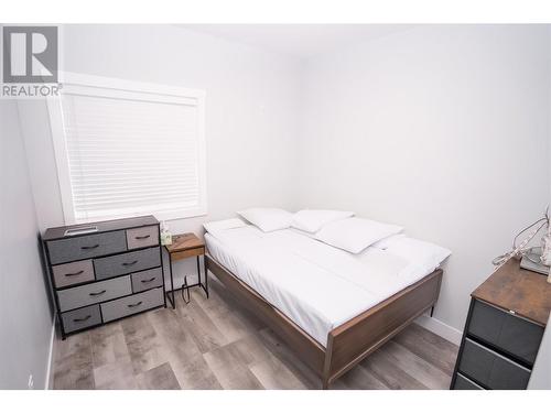 1046 Martin Avenue Unit# 4, Kelowna, BC - Indoor Photo Showing Bedroom