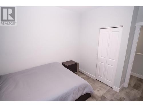 1046 Martin Avenue Unit# 4, Kelowna, BC - Indoor Photo Showing Bedroom