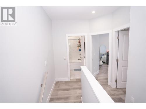 1046 Martin Avenue Unit# 4, Kelowna, BC - Indoor Photo Showing Other Room