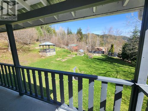 1755 Mountain  Street, Fruitvale, BC - Outdoor