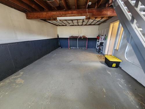 1755 Mountain Street, Fruitvale, BC - Indoor Photo Showing Basement