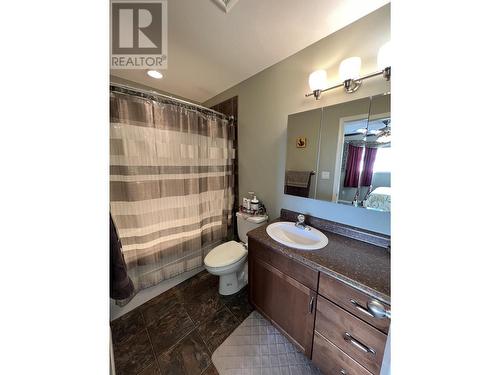 5641 Birch Drive, Fort Nelson, BC - Indoor Photo Showing Bathroom