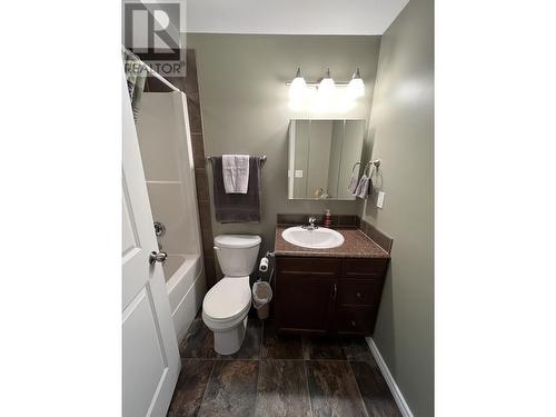 5641 Birch Drive, Fort Nelson, BC - Indoor Photo Showing Bathroom