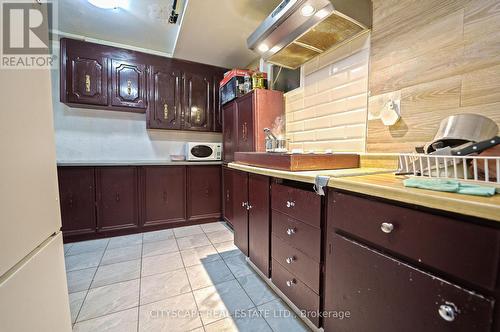 80 Brookland Drive, Brampton (Avondale), ON - Indoor Photo Showing Kitchen