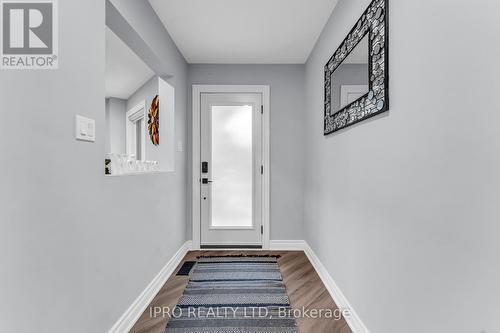 221 Lisa Marie Drive, Orangeville, ON - Indoor Photo Showing Other Room