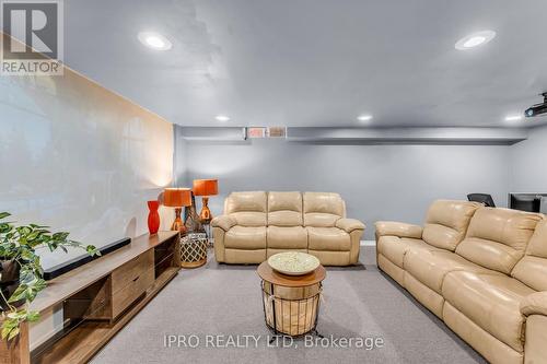 221 Lisa Marie Drive, Orangeville, ON - Indoor Photo Showing Other Room