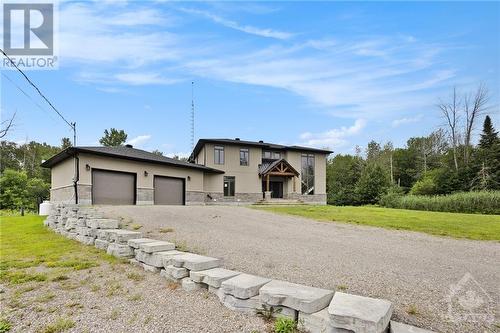 896 Corktown Road, Merrickville, ON - Outdoor