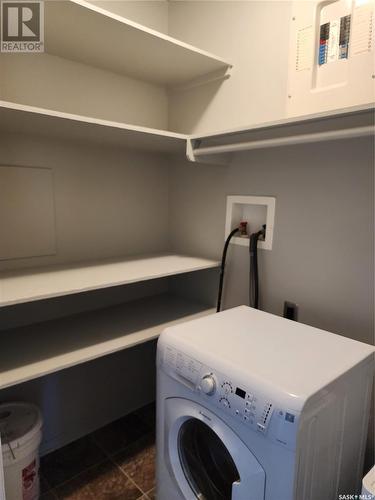 20 38 Spence Street, Regina, SK - Indoor Photo Showing Laundry Room