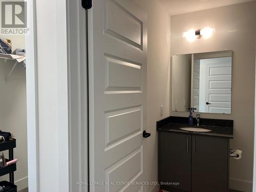 0212 - 1101 Lackner Boulevard, Kitchener, ON - Indoor Photo Showing Bathroom