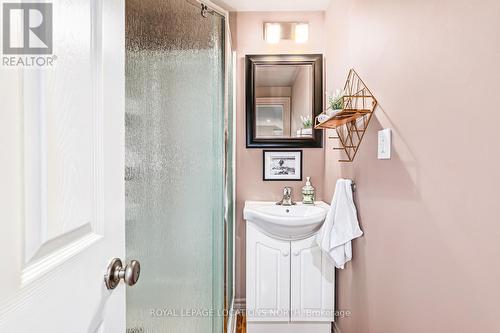 160 Grand Cypress Lane, Blue Mountains (Blue Mountain Resort Area), ON - Indoor Photo Showing Bathroom