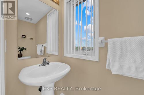 1 - 3010 Erin Centre Boulevard, Mississauga (Churchill Meadows), ON - Indoor Photo Showing Bathroom