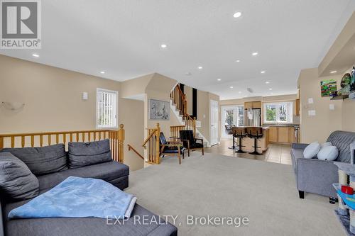 1 - 3010 Erin Centre Boulevard, Mississauga (Churchill Meadows), ON - Indoor Photo Showing Living Room