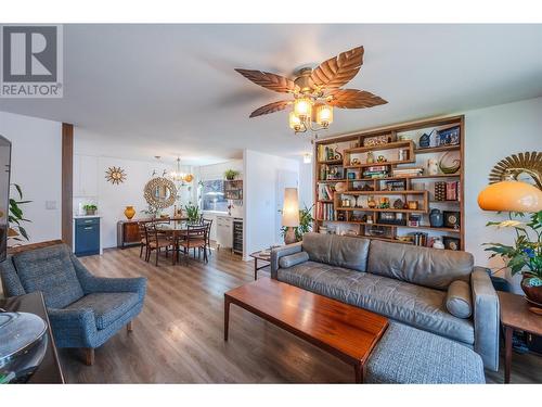 183 Maple Street Unit# 104, Penticton, BC - Indoor Photo Showing Living Room