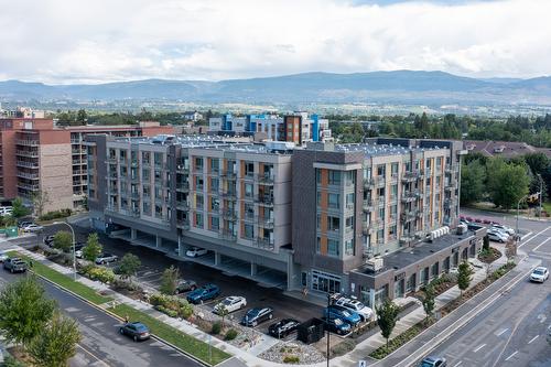 436-925 Leon Avenue, Kelowna, BC 