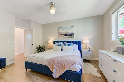 2142 Ensign Quay, West Kelowna, BC - Indoor Photo Showing Bedroom