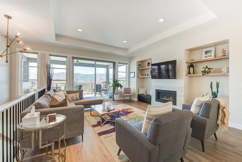 2142 Ensign Quay, West Kelowna, BC - Indoor Photo Showing Living Room With Fireplace