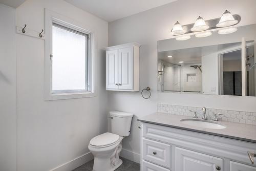 2571 Pineridge Place, West Kelowna, BC - Indoor Photo Showing Bathroom