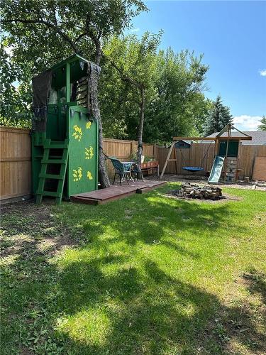 23 Lamb Court, Hamilton, ON - Outdoor With Backyard