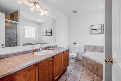 5228 Garland Crescent, Burlington, ON - Indoor Photo Showing Bathroom