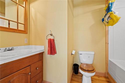 4968 Nigh Road, Fort Erie, ON - Indoor Photo Showing Bathroom