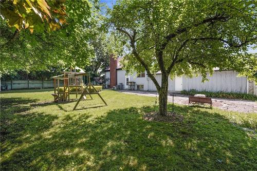 1 Northcliffe Avenue, Dundas, ON - Outdoor