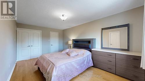 9 Kingsmead Court, Richmond Hill (Oak Ridges Lake Wilcox), ON - Indoor Photo Showing Bedroom