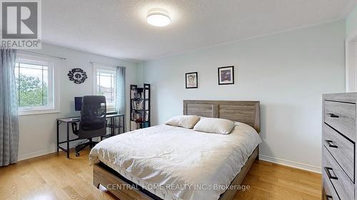 9 Kingsmead Court, Richmond Hill (Oak Ridges Lake Wilcox), ON - Indoor Photo Showing Bedroom