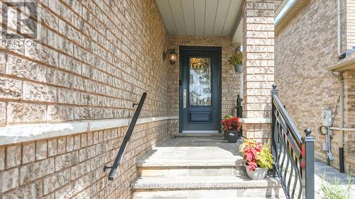 9 Kingsmead Court, Richmond Hill (Oak Ridges Lake Wilcox), ON - Outdoor