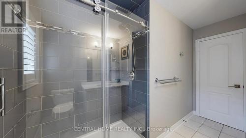 9 Kingsmead Court, Richmond Hill (Oak Ridges Lake Wilcox), ON - Indoor Photo Showing Bathroom