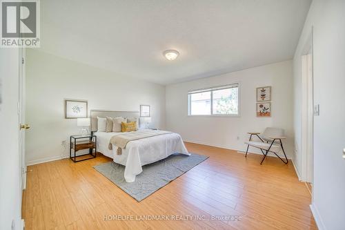 47 Millcliff Circle, Aurora (Aurora Grove), ON - Indoor Photo Showing Bedroom