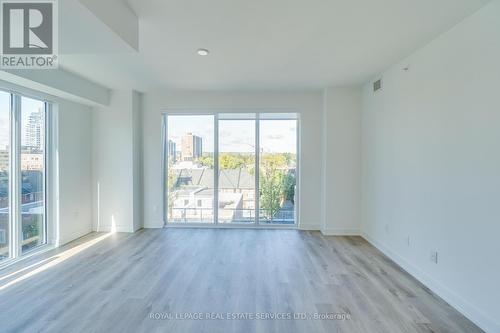 510 - 370 Martha Street, Burlington, ON - Indoor Photo Showing Other Room