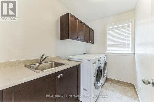 548 Savannah Court, Kingston, ON - Indoor Photo Showing Laundry Room