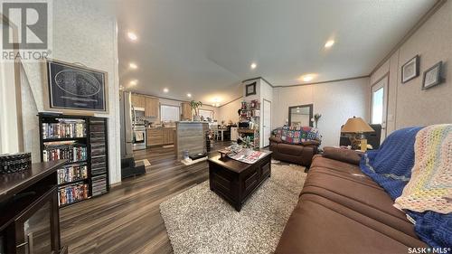 203 Blondeau Avenue N, Fort Qu'Appelle, SK - Indoor Photo Showing Living Room