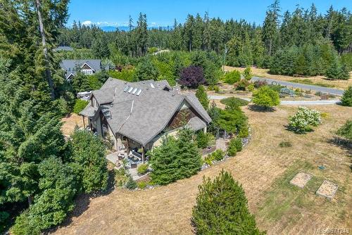 761 Rivers Edge Dr, Nanoose Bay, BC 