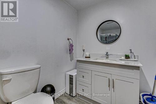 431 Broadway Street, Tillsonburg, ON - Indoor Photo Showing Bathroom