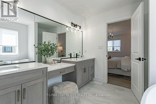 72 Wayside Lane, Southwold (Talbotville), ON - Indoor Photo Showing Bathroom