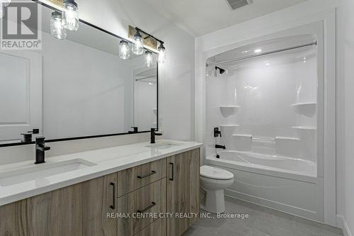 72 Wayside Lane, Southwold (Talbotville), ON - Indoor Photo Showing Bathroom