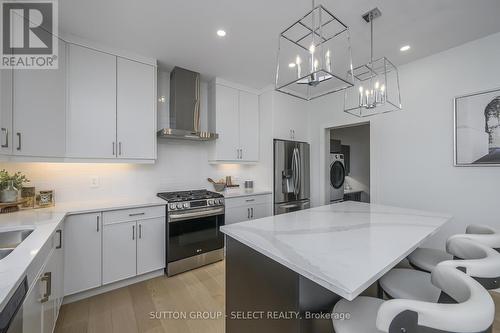 83 Daventry Way, Middlesex Centre (Kilworth), ON - Indoor Photo Showing Kitchen With Upgraded Kitchen