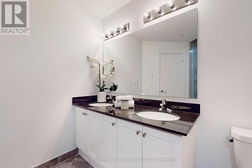 418 - 600 North Service Road, Hamilton (Lakeshore), ON - Indoor Photo Showing Bathroom