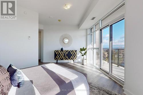 418 - 600 North Service Road, Hamilton (Lakeshore), ON - Indoor Photo Showing Bedroom