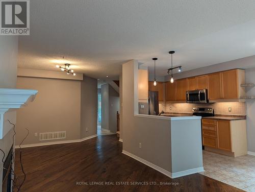 47B - 1084 Queen Street W, Mississauga (Lorne Park), ON - Indoor Photo Showing Kitchen