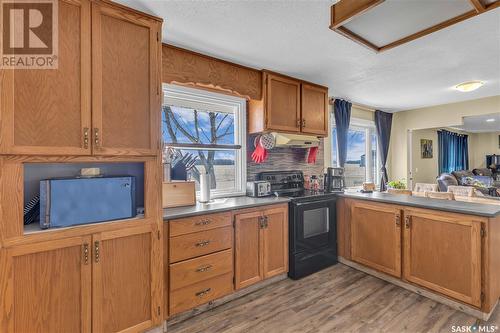 103 2Nd Avenue S, Goodsoil, SK - Indoor Photo Showing Kitchen