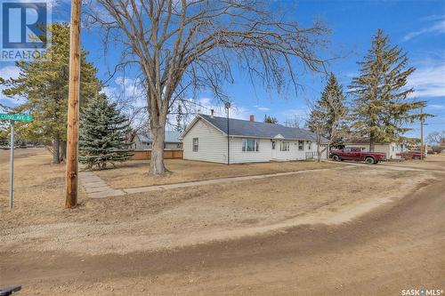 103 2Nd Avenue S, Goodsoil, SK - Outdoor